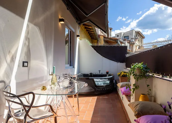 Ponte Vecchio Terrace With Jacuzzi Florence